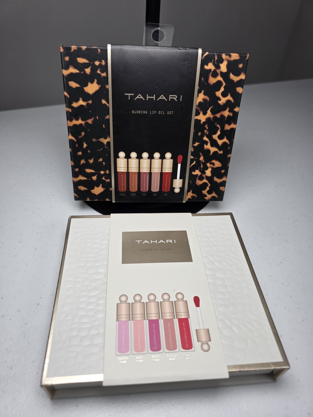 Tahari Glowing Lip Oil Set — Pick 1